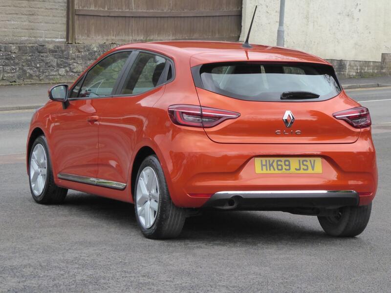 RENAULT CLIO