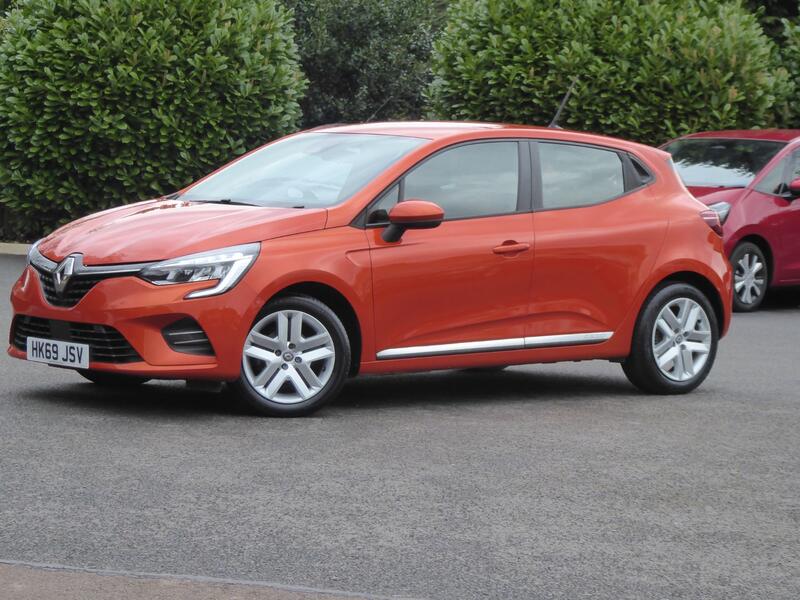 RENAULT CLIO