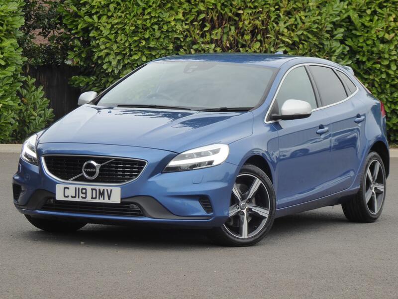 VOLVO V40